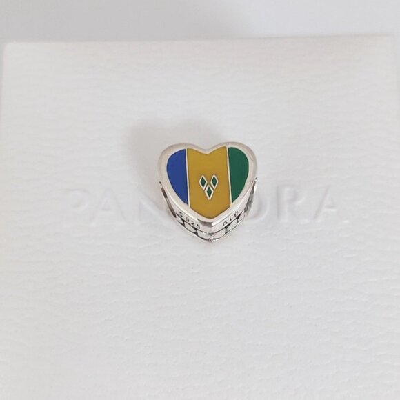 Pandora Saint Vincent and the Grenadines Flag Heart Charm Bead Pendant S925 ALE - Picture 7 of 7